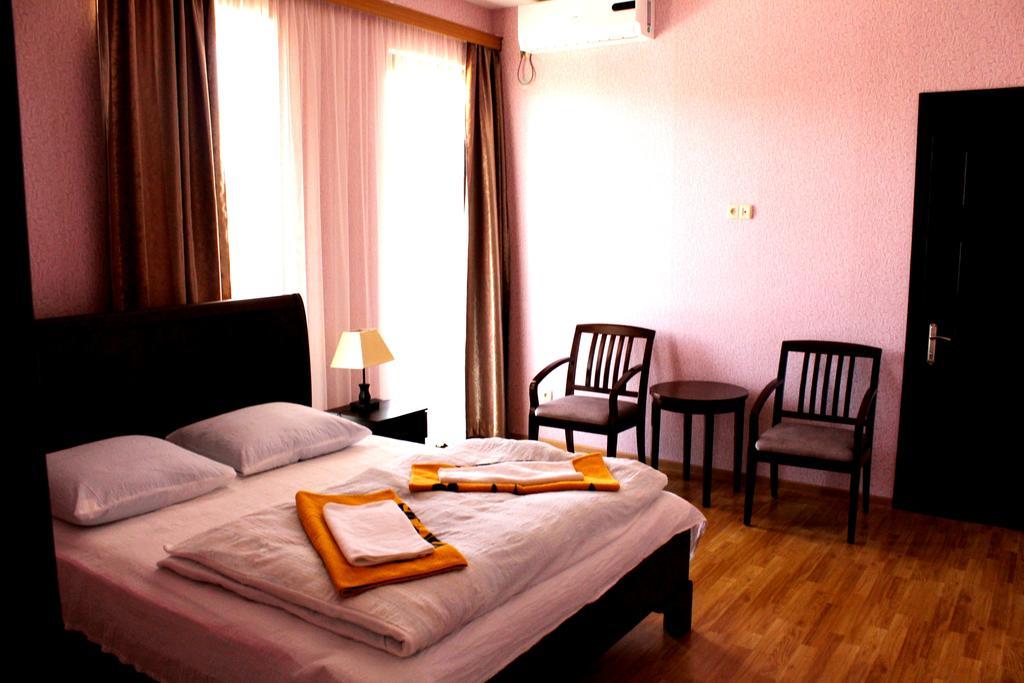 Argopalace Kutaisi Pokoj fotografie